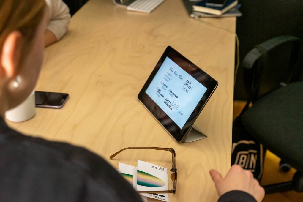 Jste absolvent(ka) „šuřky“? Vyplňte anketu k&nbsp;výstavě věnované životu na škole